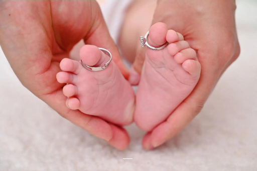 湖南孕妇两个月肚子疼